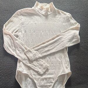 Liz Claiborne Cream Textured Turtleneck Long-Sleeve Bodysuit